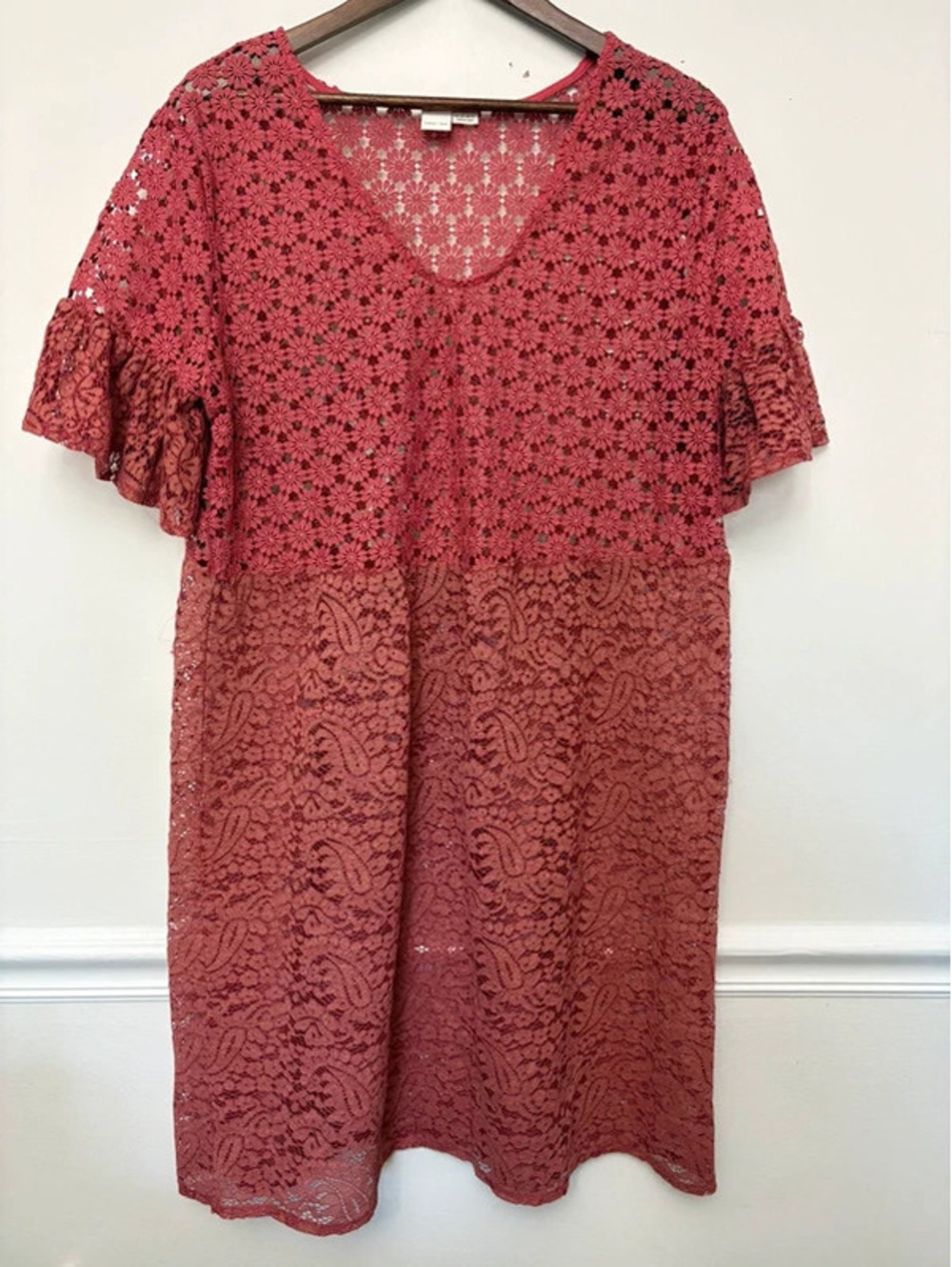 Lost Ink Floral Lace Shift Dress Size XL US 14 Dusty Rose Bell Sleeve